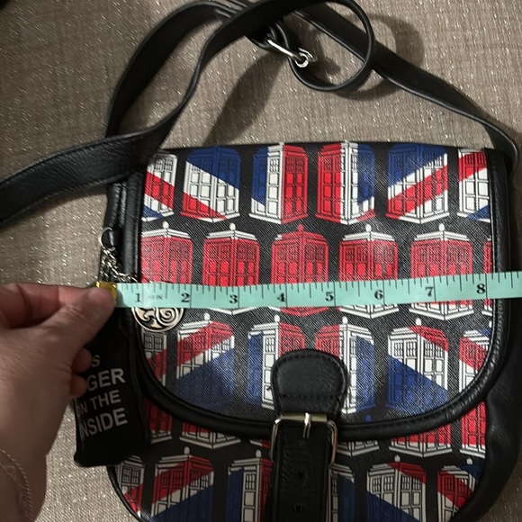 Purse - Picture 2 of 3